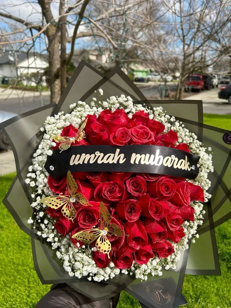 Umrah Mubarak Roses